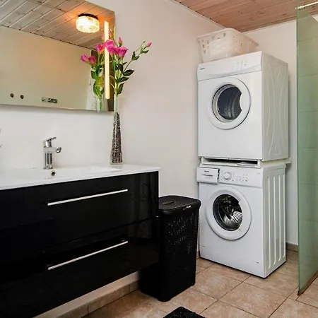 6 Person Holiday In R M Bolilmark